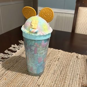 Fancy cup